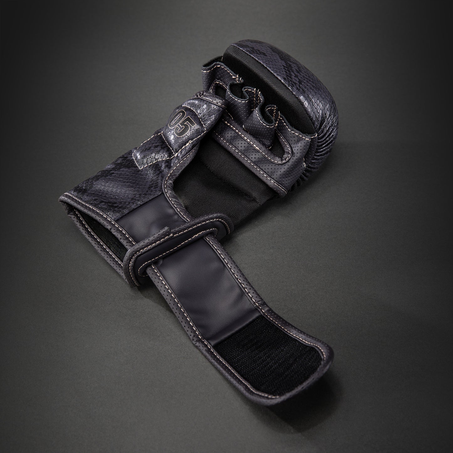 Перчатки для спарринга MMA Venum Impact Evo Scales – Тёмно-фиолетовый