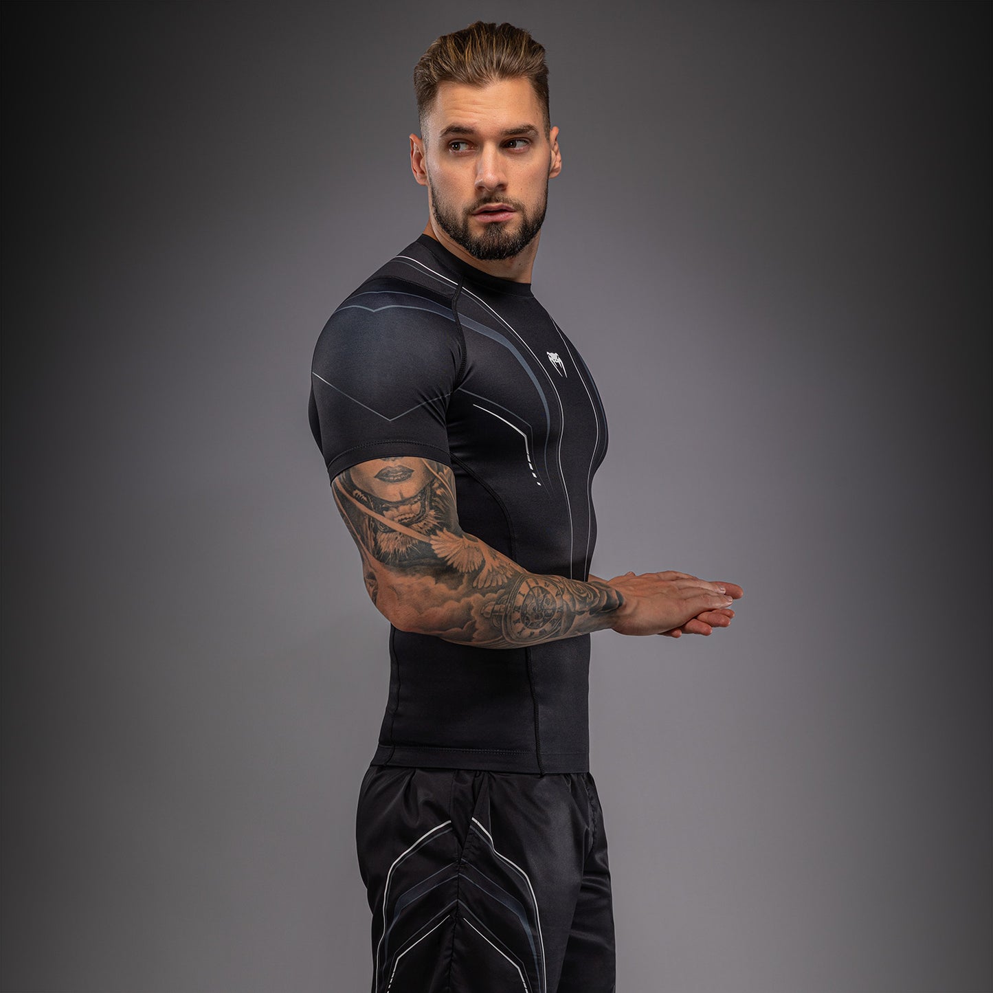 Рашгард с коротким рукавом Venum Streamline – Чёрный/Белый