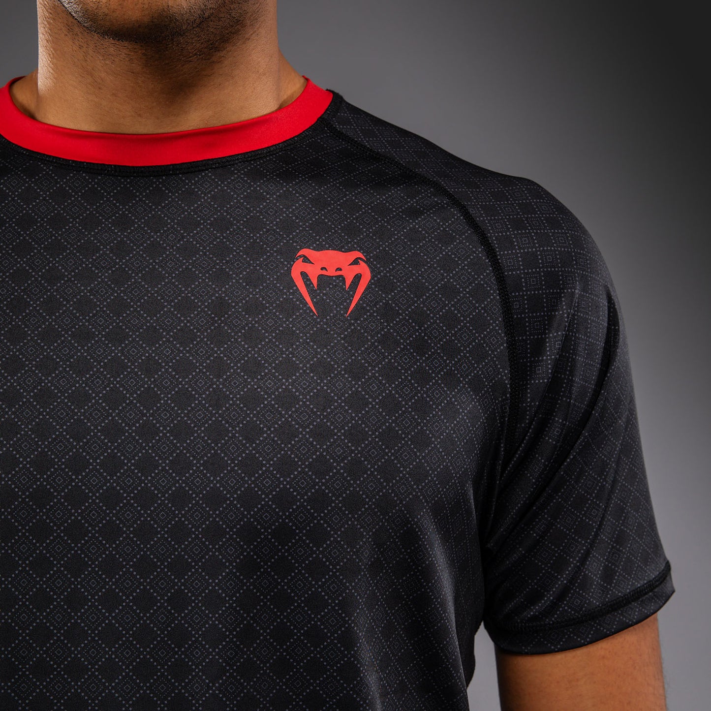 Футболка Dry Tech Venum x Roger Gracie Signature - Чёрный/Красный