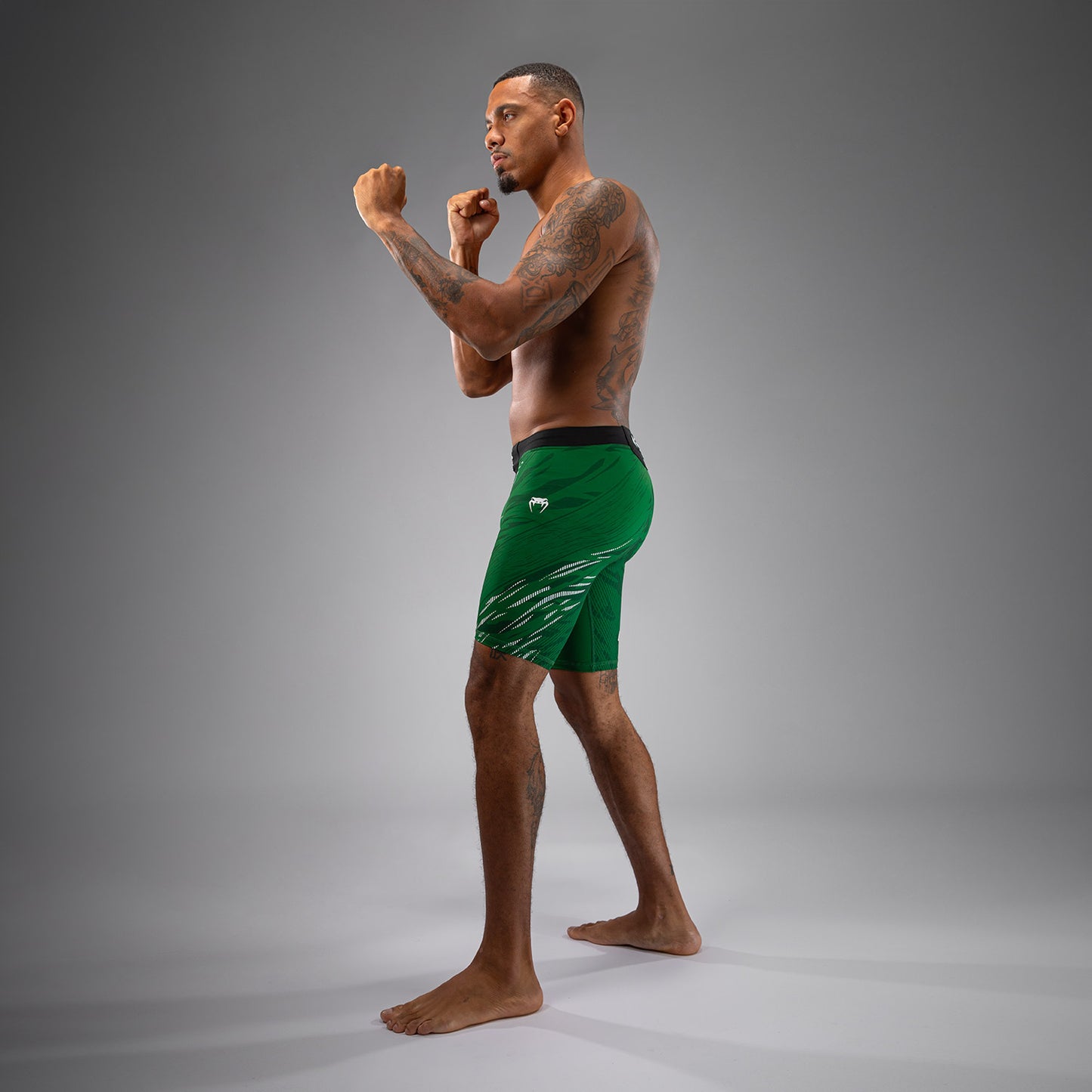 Шорты Vale Tudo UFC Fusion by Venum Authentic Fight Night для мужчин - Green
