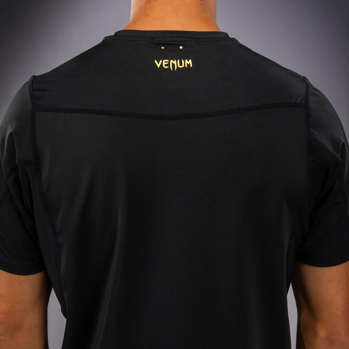 Футболка Dry Tech Venum G-Core - Чёрный/Золотой