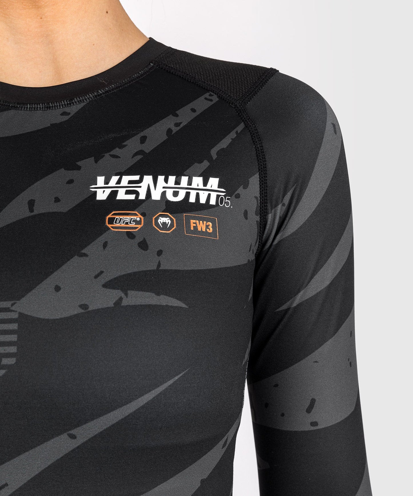 Длинный Рашгард Для Женщин UFC Adrenaline By Venum Fight Week - Urban Camo