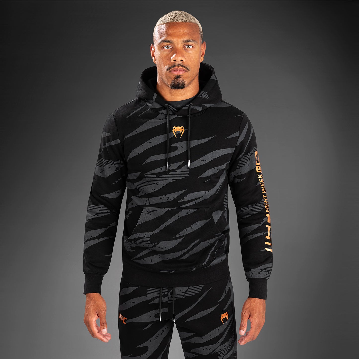 Мужской Пуловер С Капюшоном UFC Adrenaline By Venum Fight Week - Urban Camo