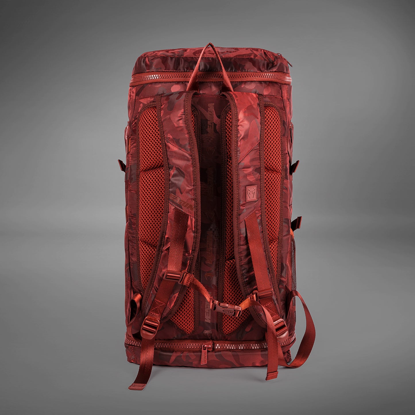 Рюкзак Venum Challenger Xtrem (50-63л) – Камуфляжный/Бордовый