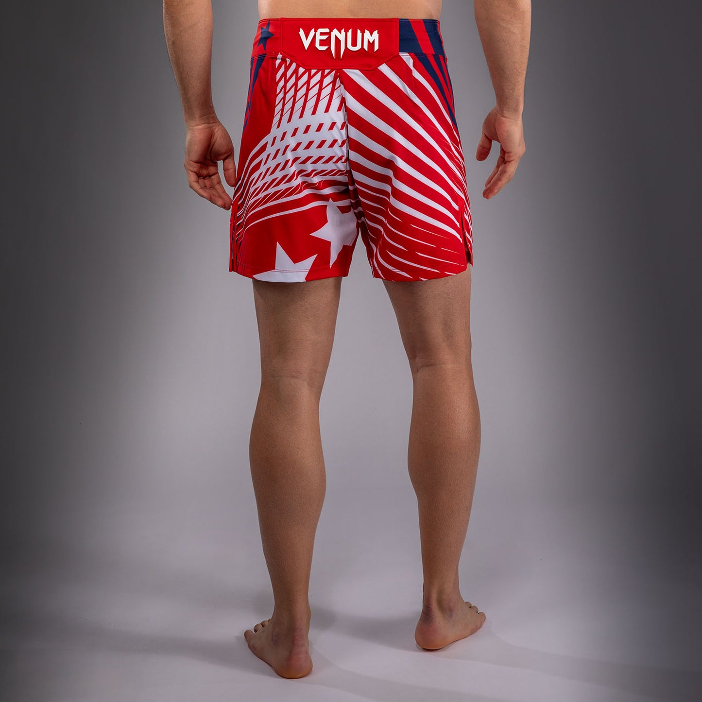 Official UFC Freedom 250 by Venum Authentic Fight Night Бойцовские шорты короткого кроя для мужчин - Красный