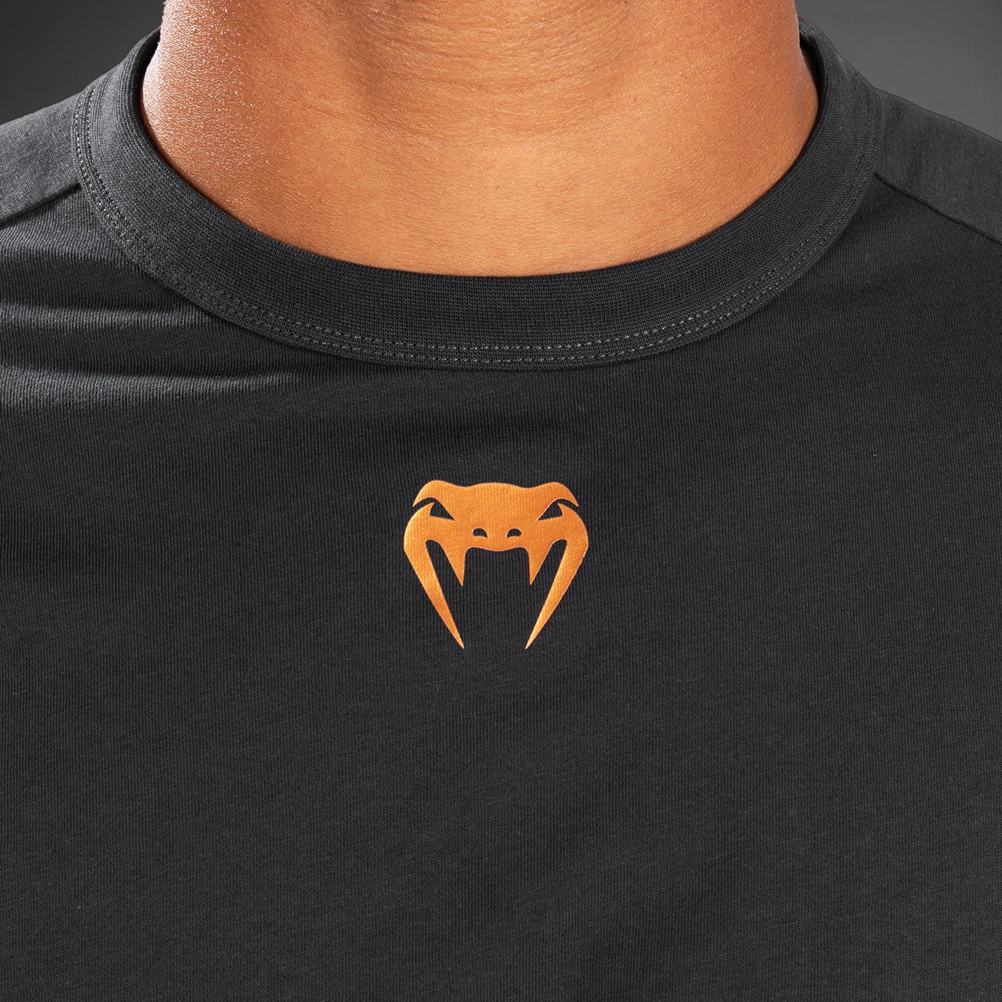 Мужская Футболка С Длинным Рукавом UFC Adrenaline By Venum Fight Week - Charcoal Grey