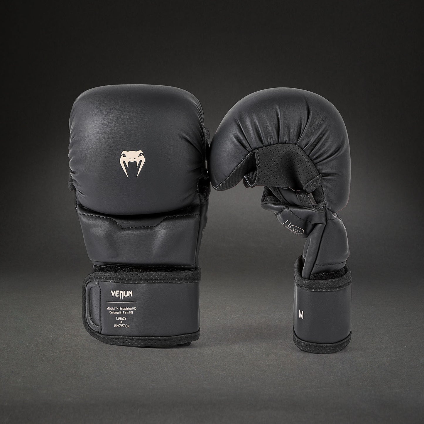 Снарядные перчатки MMA Venum Impact Evo - черный
