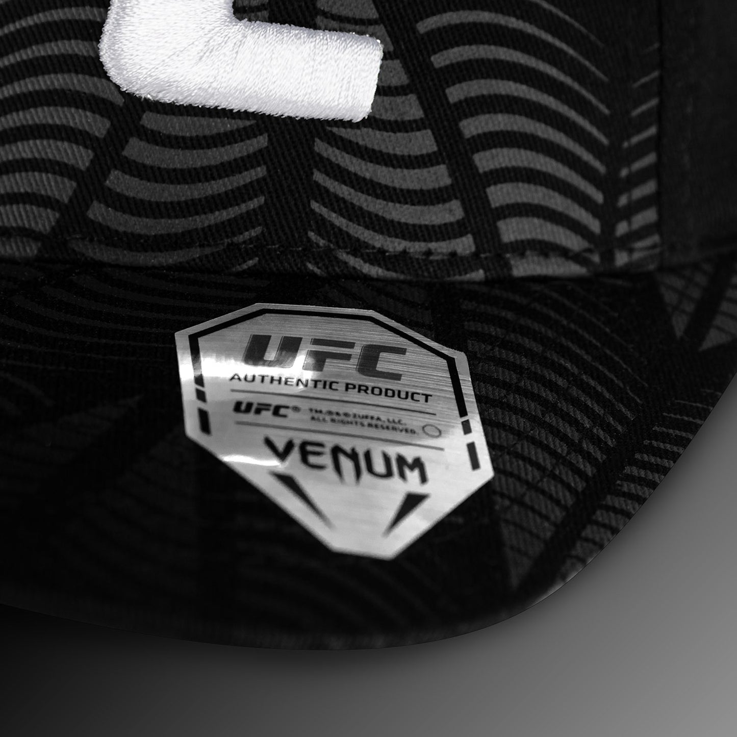 UFC Zenith by Venum Authentic Fight Night Кепка - черная/белая/оранжевая