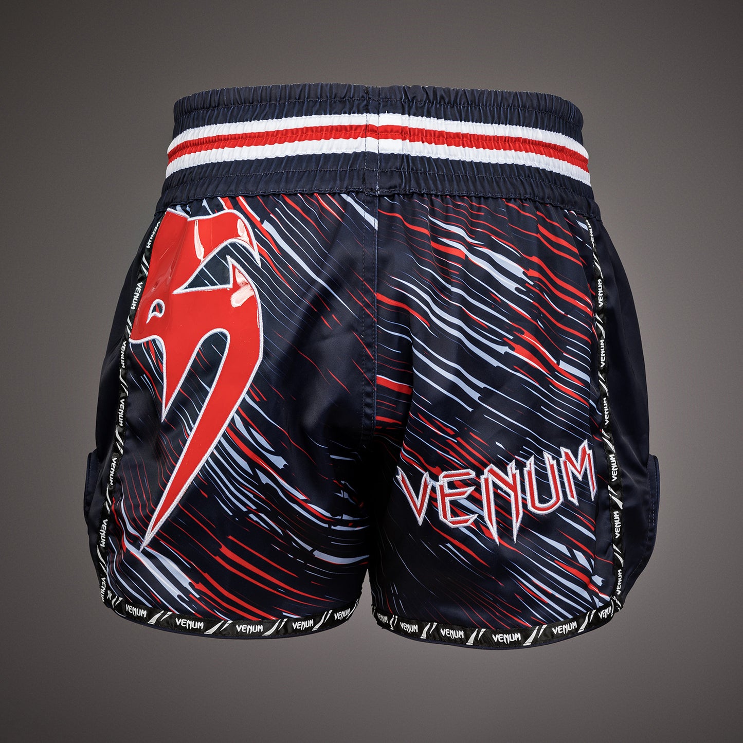 Шорты Venum Giant Muay Thai Shorts- красный