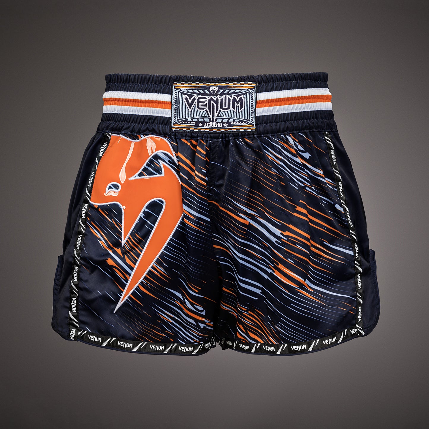 Шорты Venum Giant Muay Thai Shorts - оранжевый