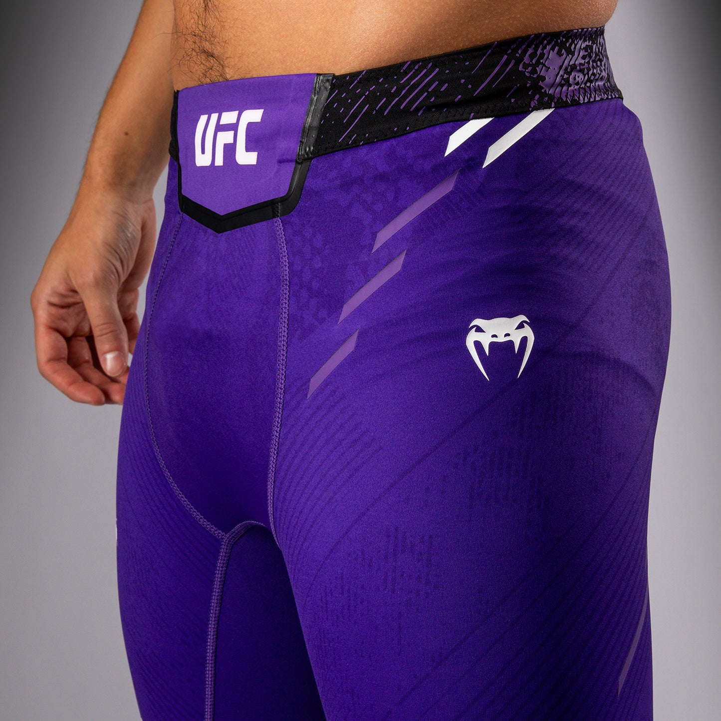 Шорты Vale Tudo UFC Adrenaline by Venum Authentic Fight Night для мужчин - Черный