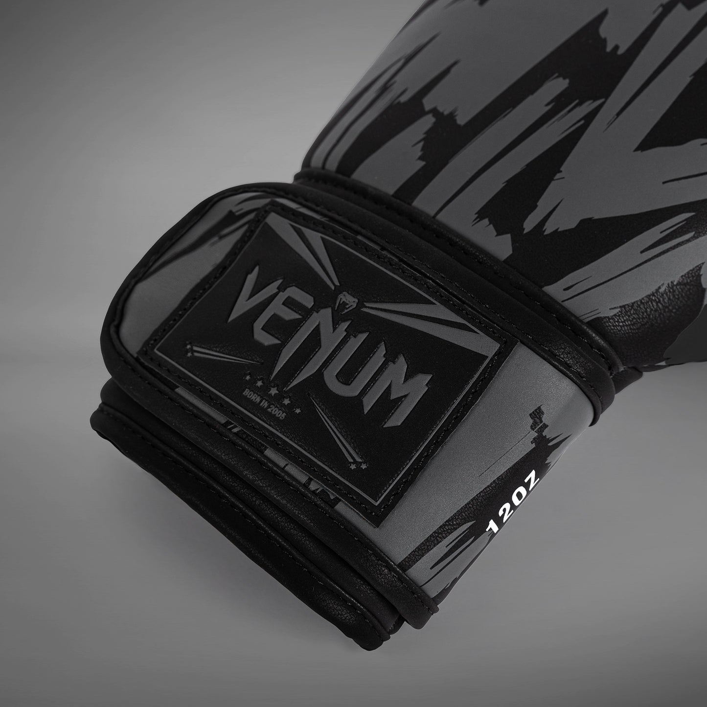 Боксерские перчатки Venum Graffiti - Urban Charcoal