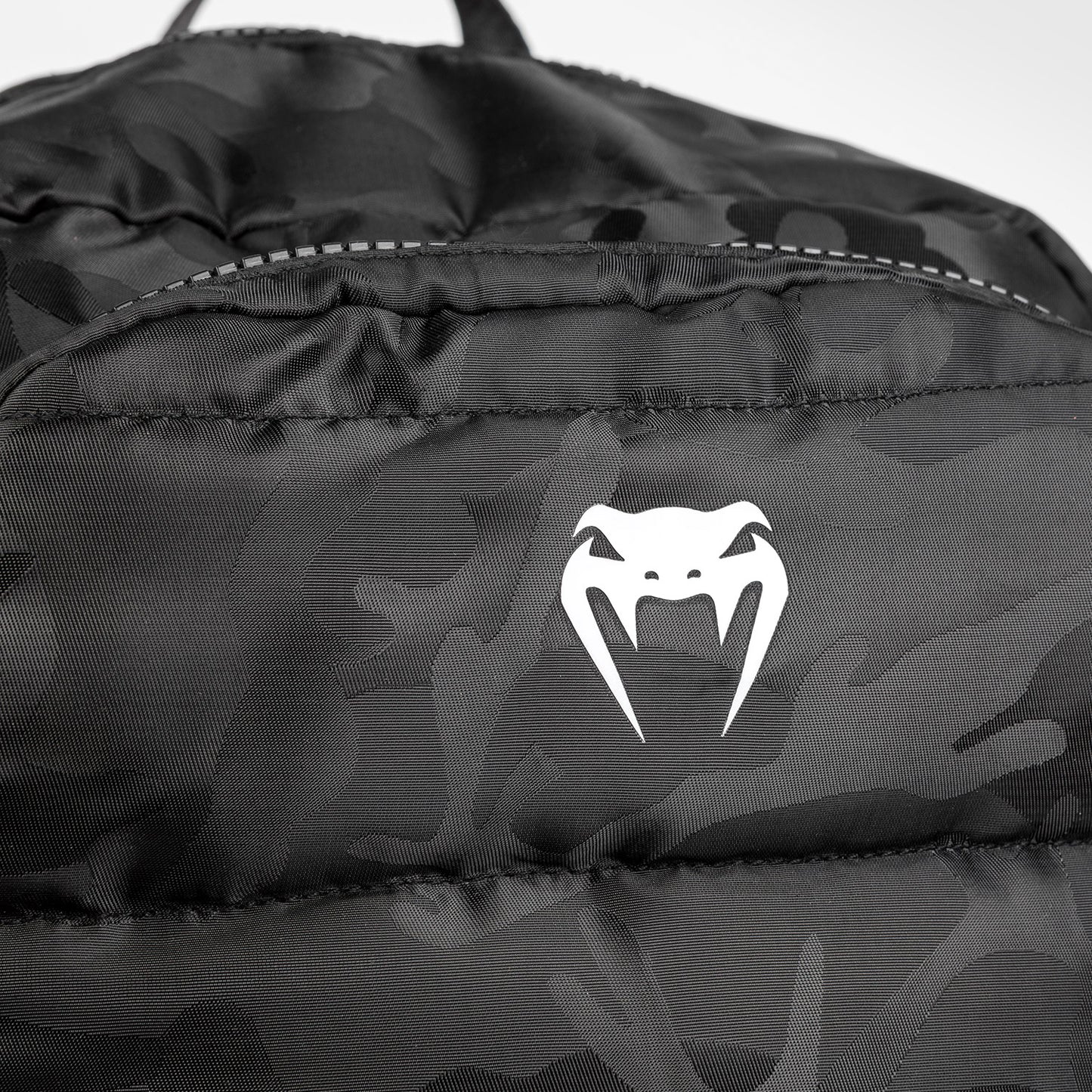 Рюкзак Venum Challenger Pro (20-25л) – Чёрный/Тёмный камуфляж