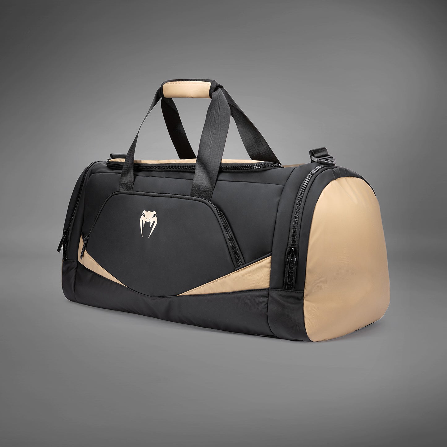 Спортивная сумка Venum Evo 2 Trainer Lite (55-63 л) – Чёрный/Песочный