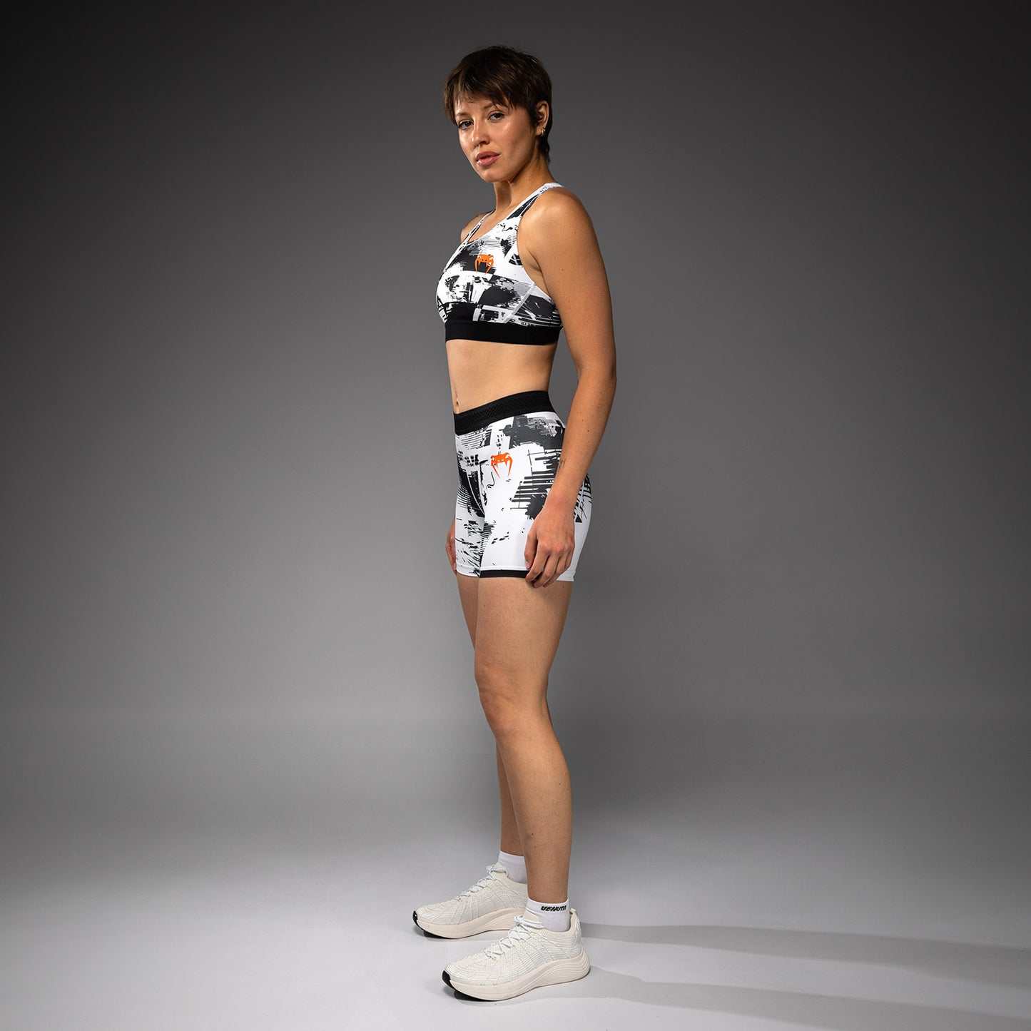 UFC Zenith by Venum Authentic Fight Week Шорты Vale Tudo Performance Женские - Белый