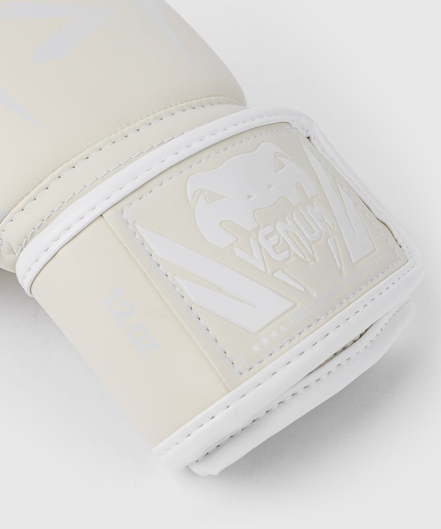 Боксерские перчатки Venum Elite - белые/белые