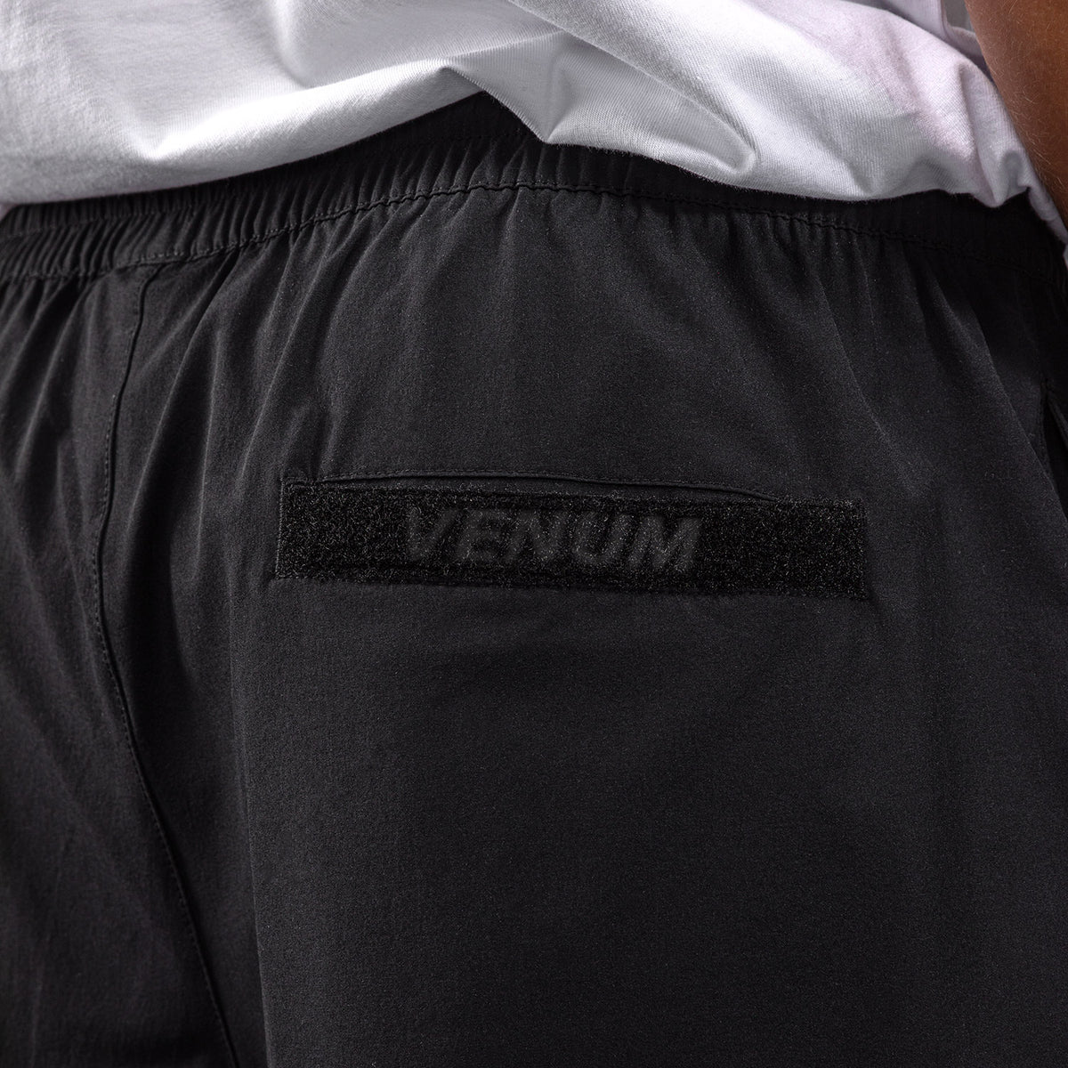 Брюки прямого кроя Venum Essential Woven Straight - Чёрный
