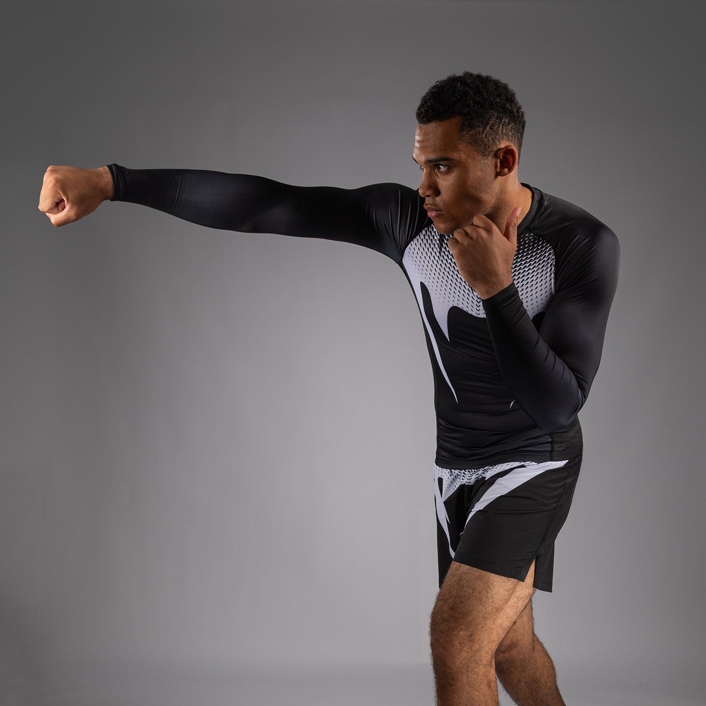 Рашгарды Venum No Gi - Чёрный/Белый