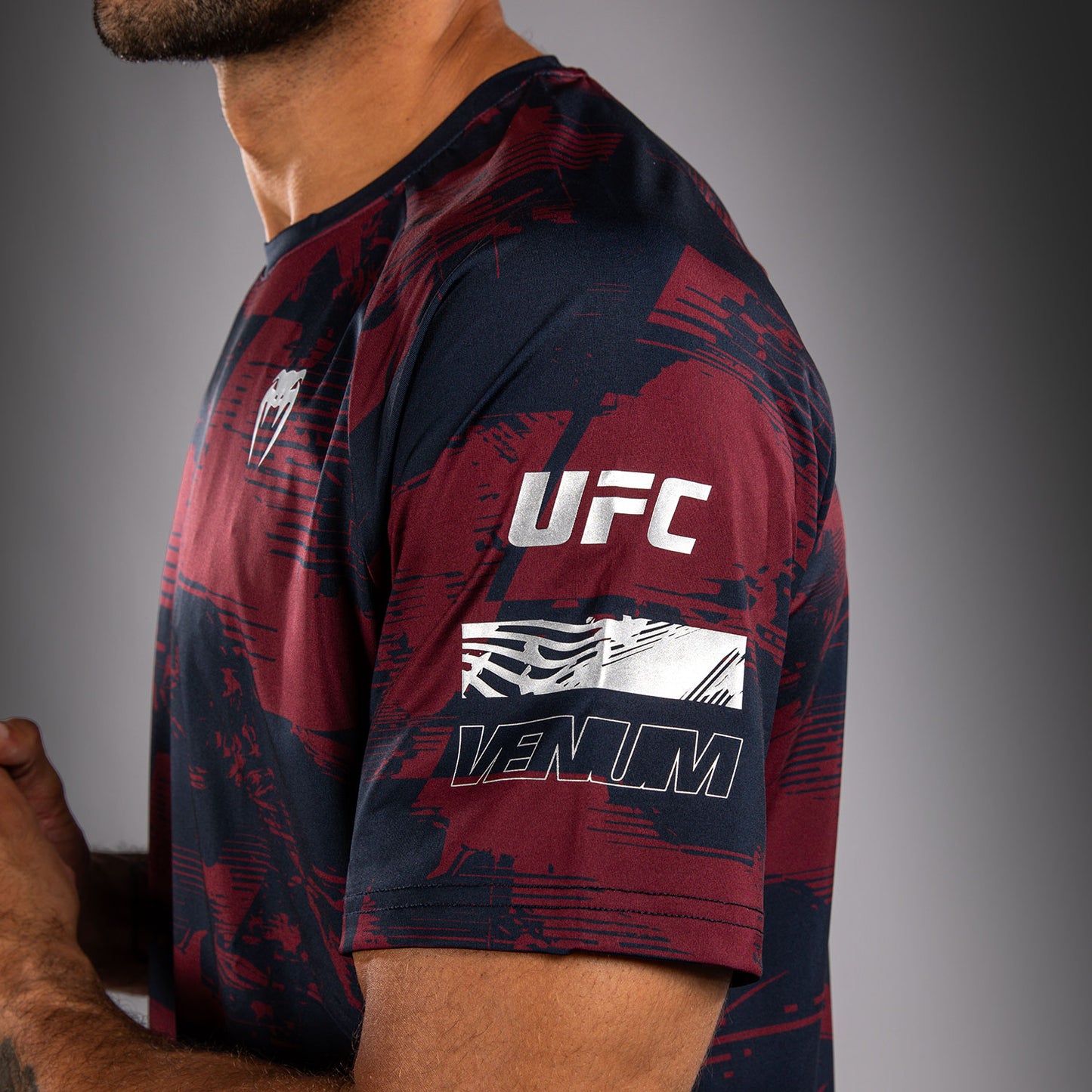 UFC Zenith by Venum Authentic Fight Week Футболка с коротким рукавом Performance Мужская - Темно-синий/бордовый/серебристый