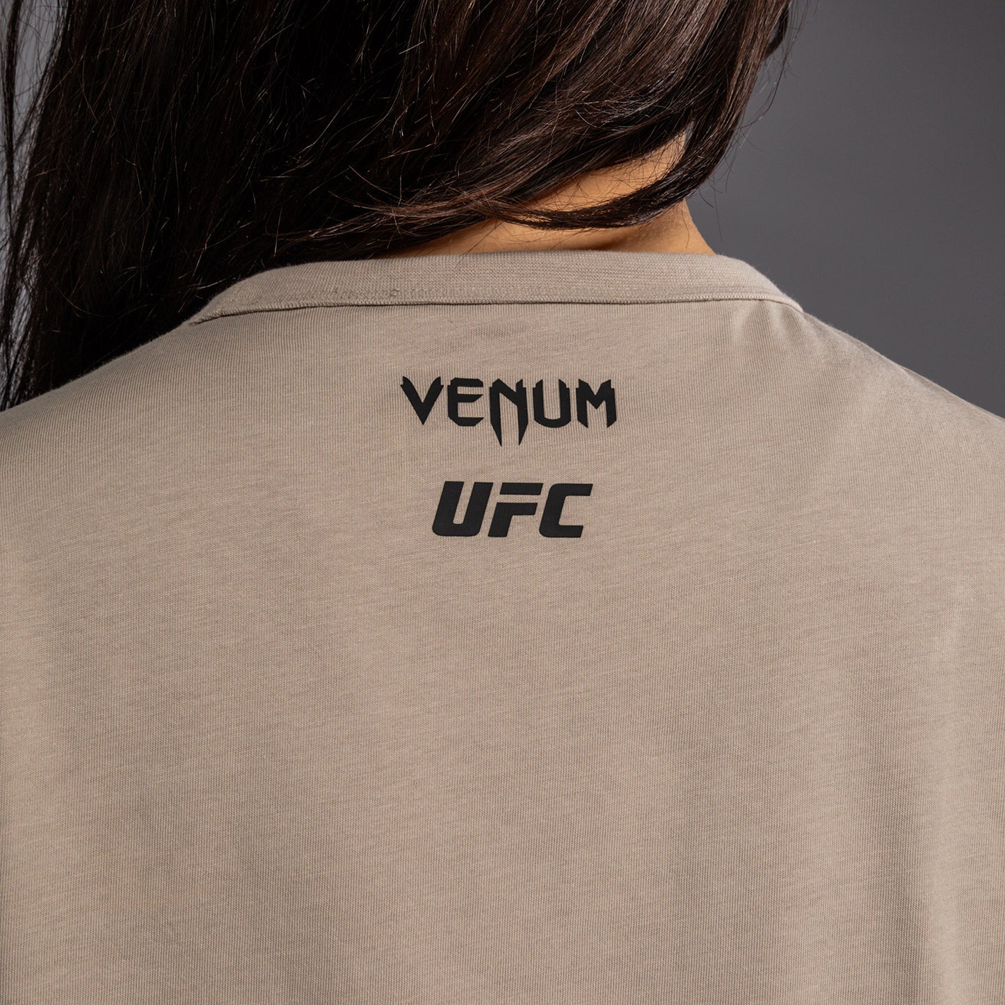 Женская футболка с коротким рукавом Venum UFC Unity by Venum Authentic Fight Week - Песочный