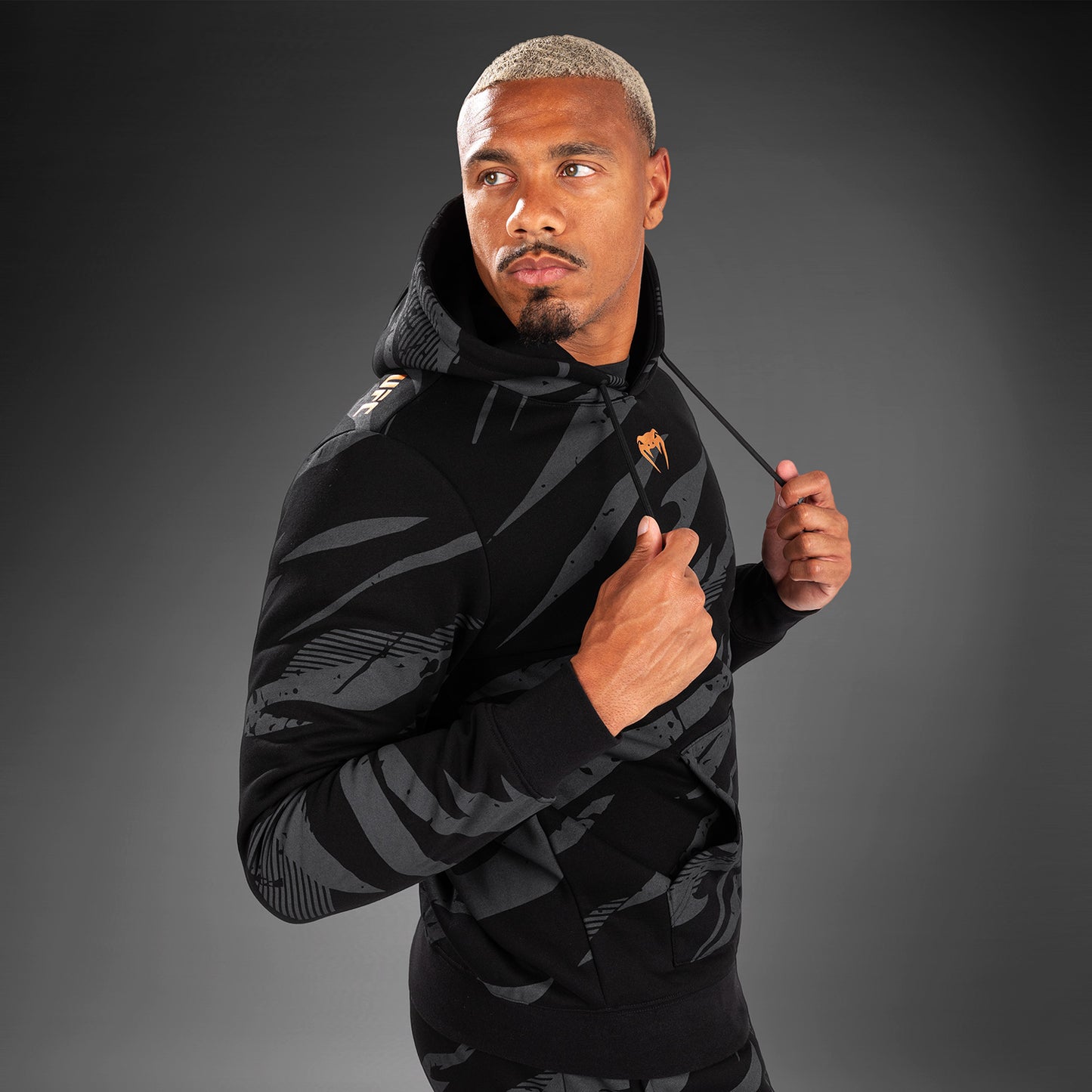 Мужской Пуловер С Капюшоном UFC Adrenaline By Venum Fight Week - Urban Camo