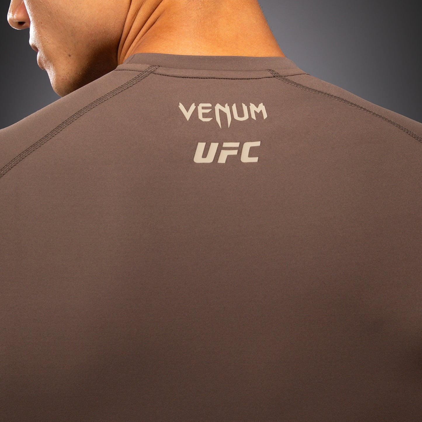 Мужской функциональный рашгард с длинным рукавом Venum UFC Unity by Venum Authentic Fight Week - Коричневый