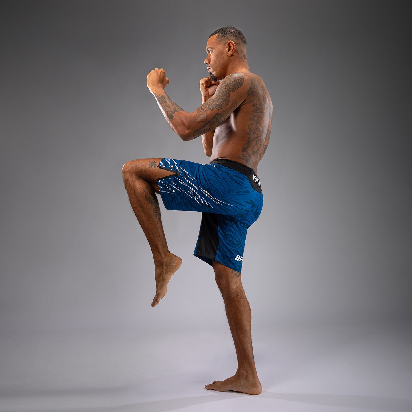 Шорты UFC Fusion by Venum Authentic Fight Night для мужчин - Длинный крой - Blue
