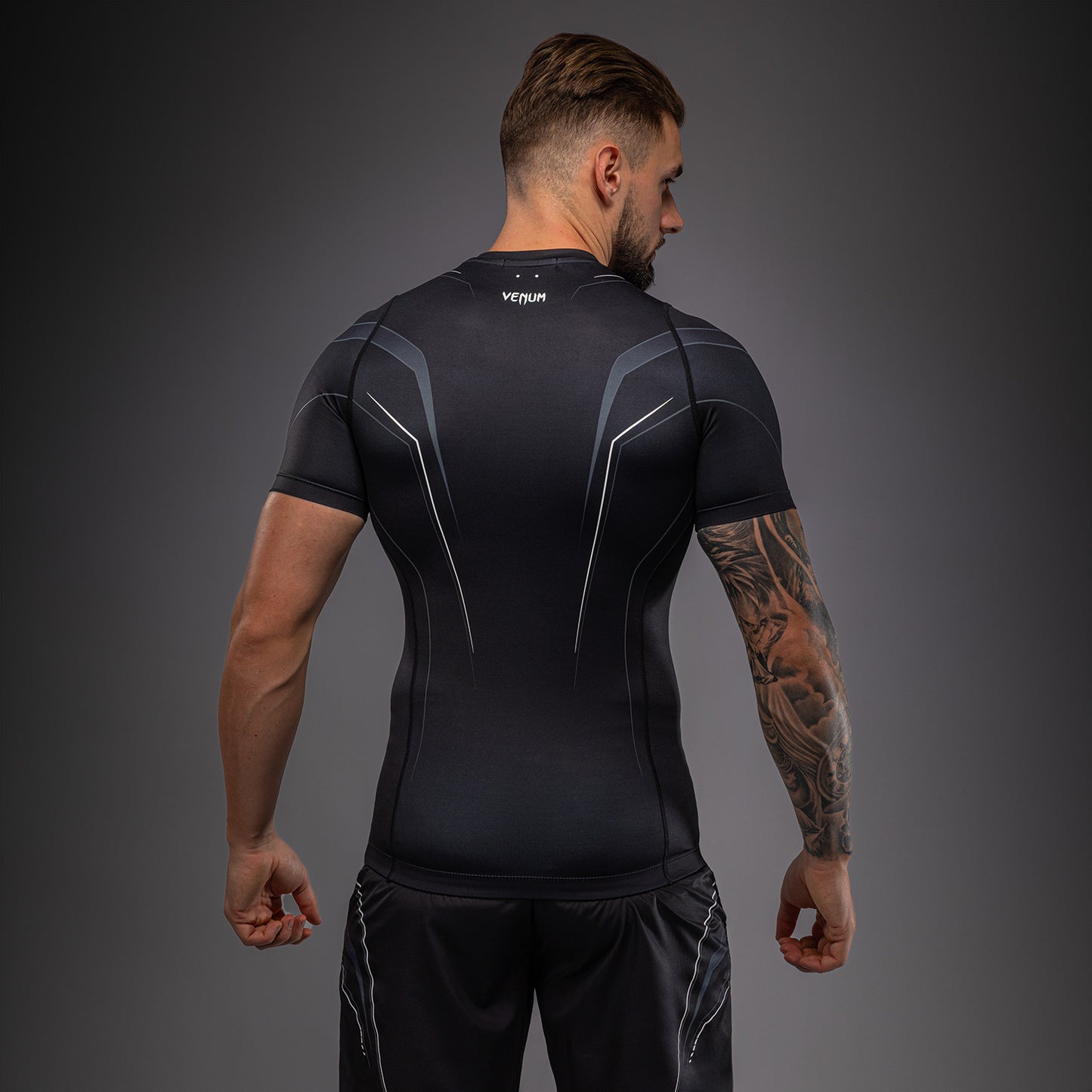 Рашгард с коротким рукавом Venum Streamline – Чёрный/Белый