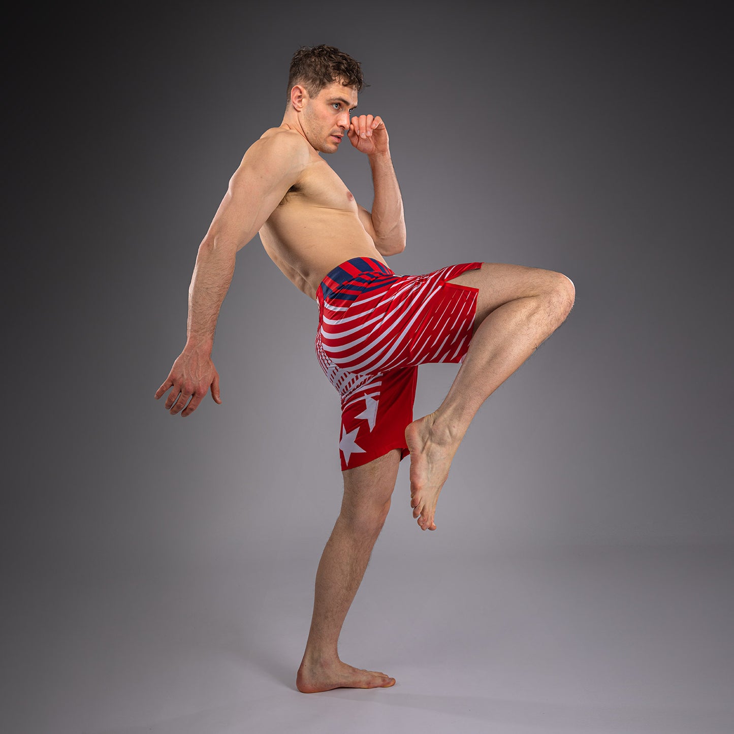 Official UFC Freedom 250 by Venum Authentic Fight Night Бойцовские шорты удлиненного кроя для мужчин - Красный