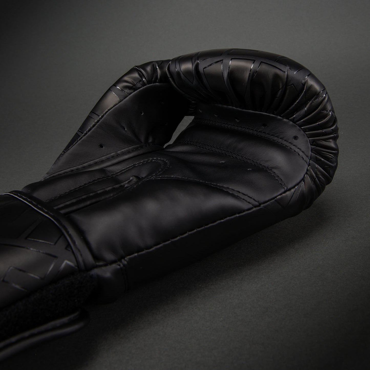 Боксерские перчатки Venum Contender 1.5 XT 3D – Чёрный/Золотой