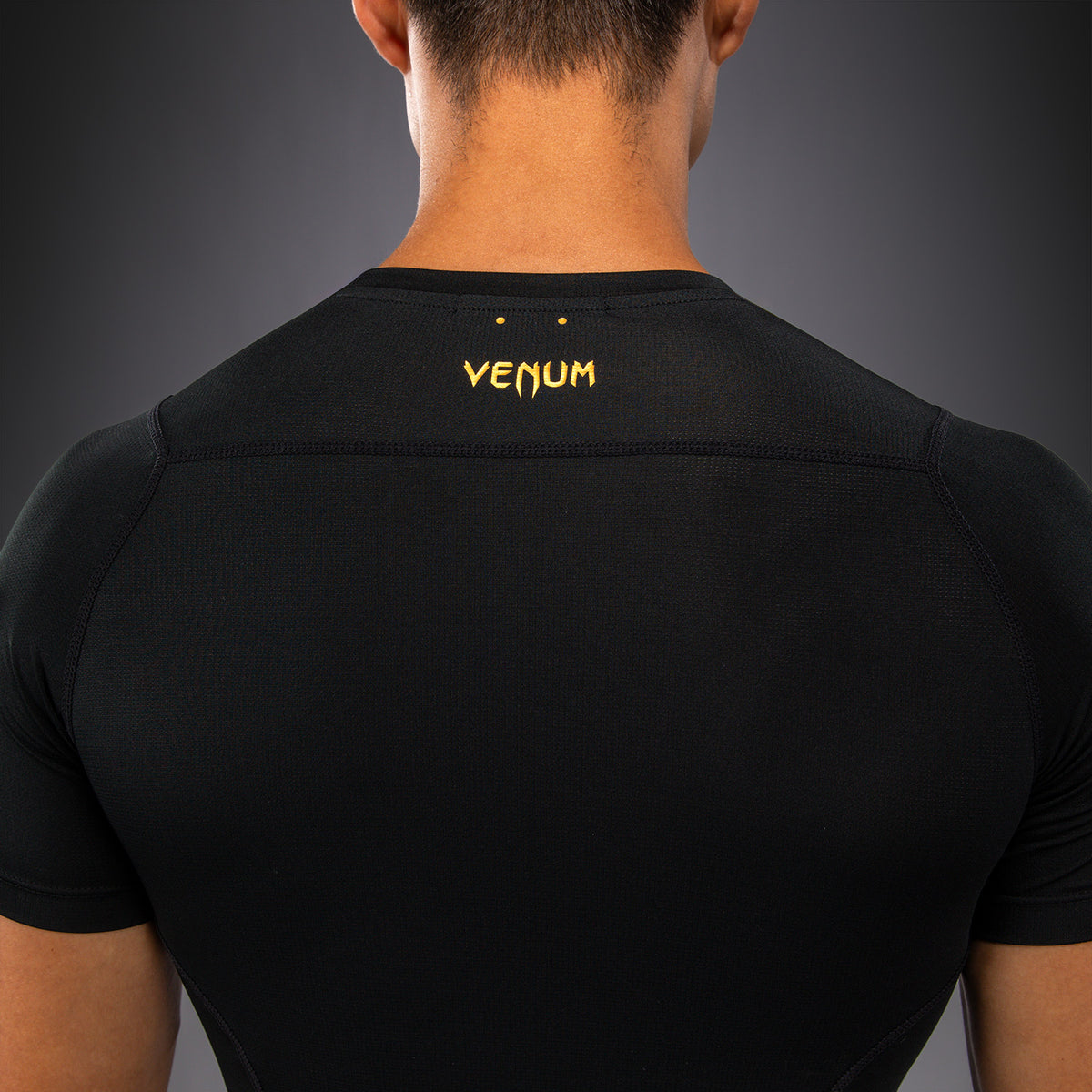 Рашгард с коротким рукавом Venum G-Core - Чёрный/Золотой