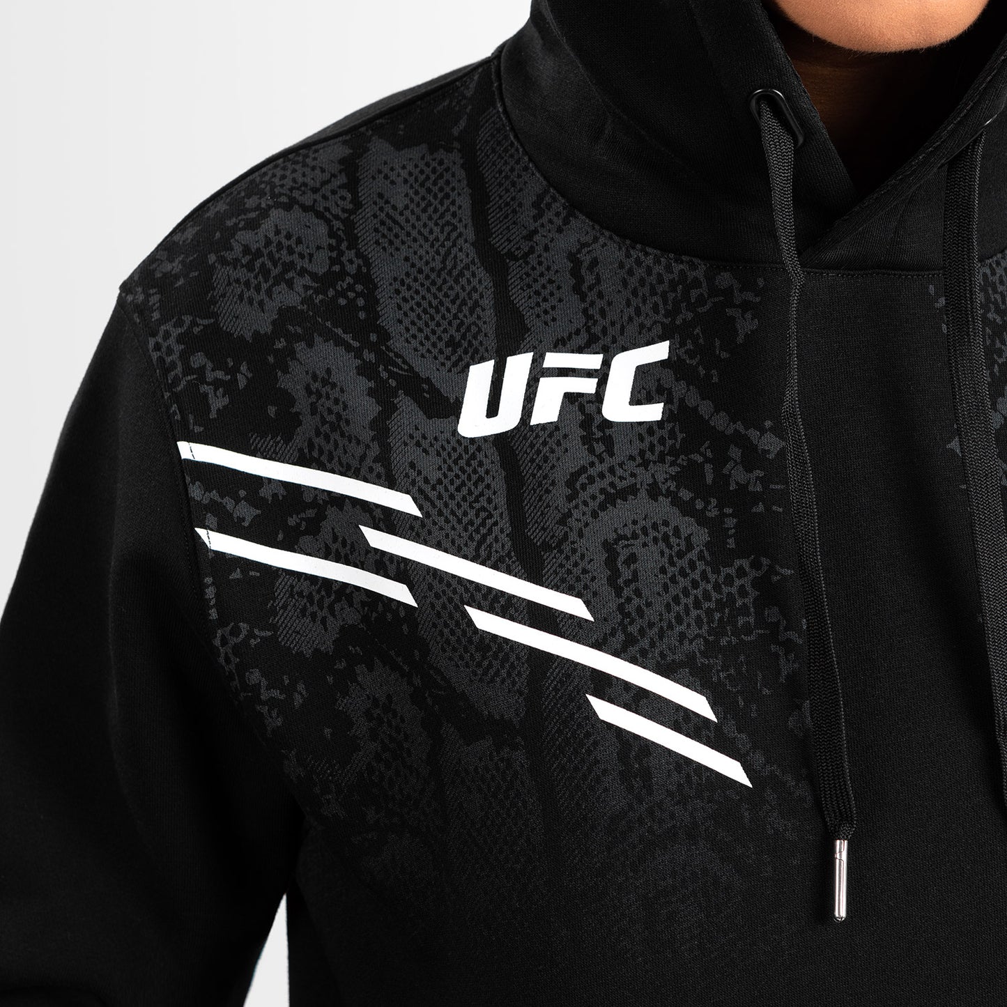 UFC Adrenaline by Venum Replica Женский пуловер с капюшоном - черный