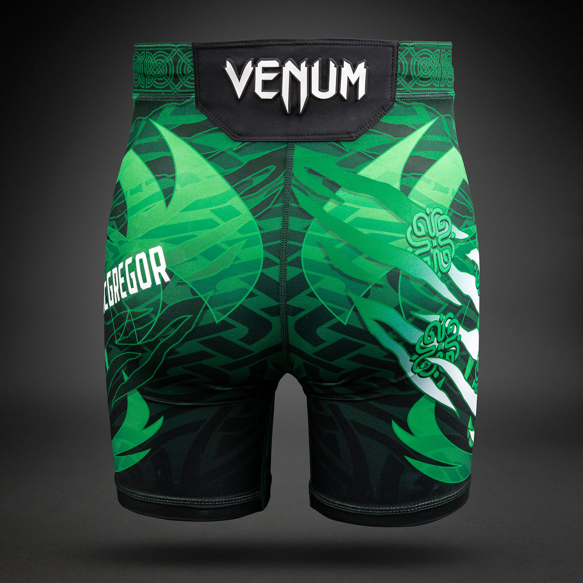 Мужские шорты для Vale Tudo UFC Unrivaled by Venum с изображением Конора Макгрегора - зелёные