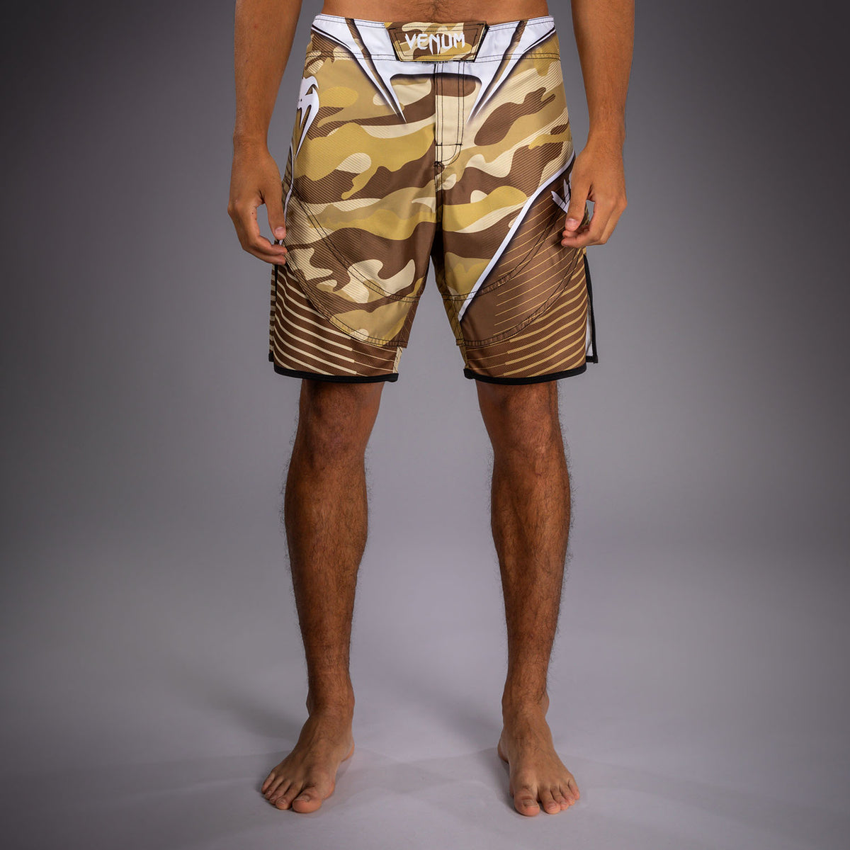 Файтшорты Venum Camo Hero - Светло-бежевый/Коричневый