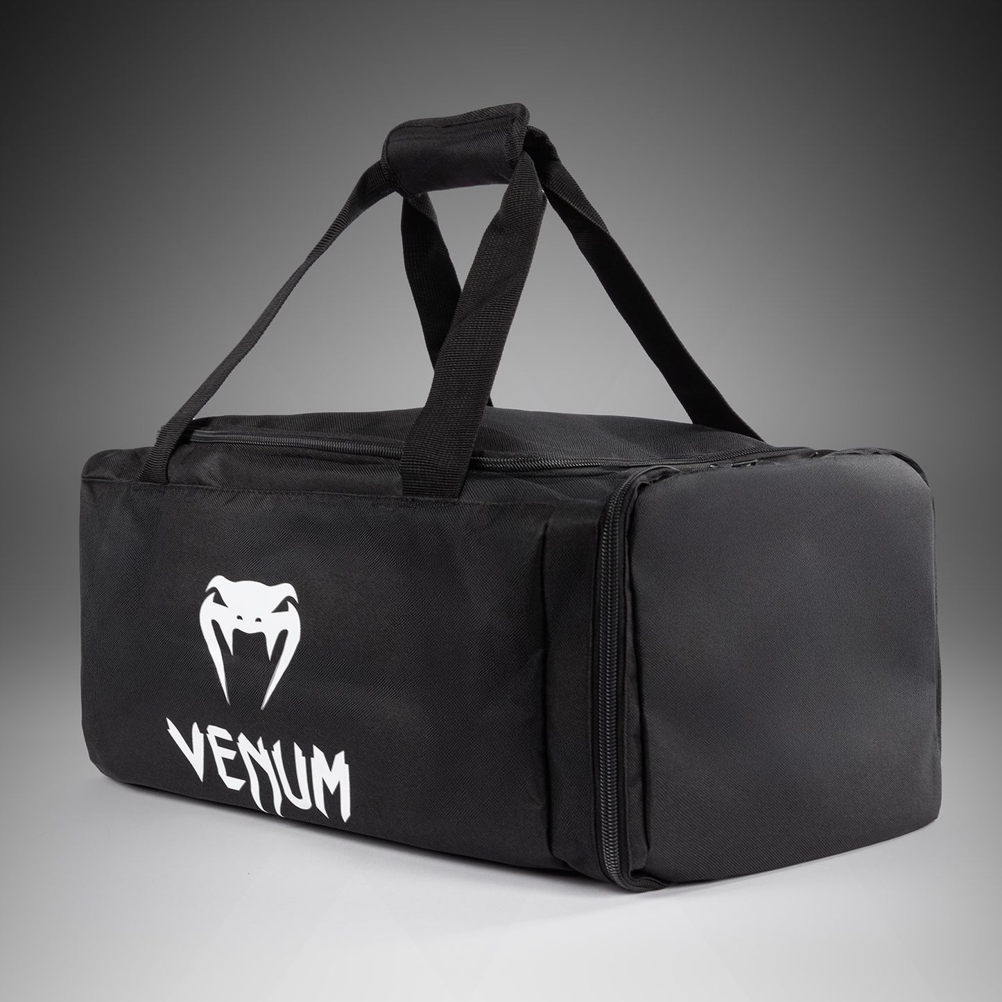 Спортивная сумка Venum Essential (61L) - черная