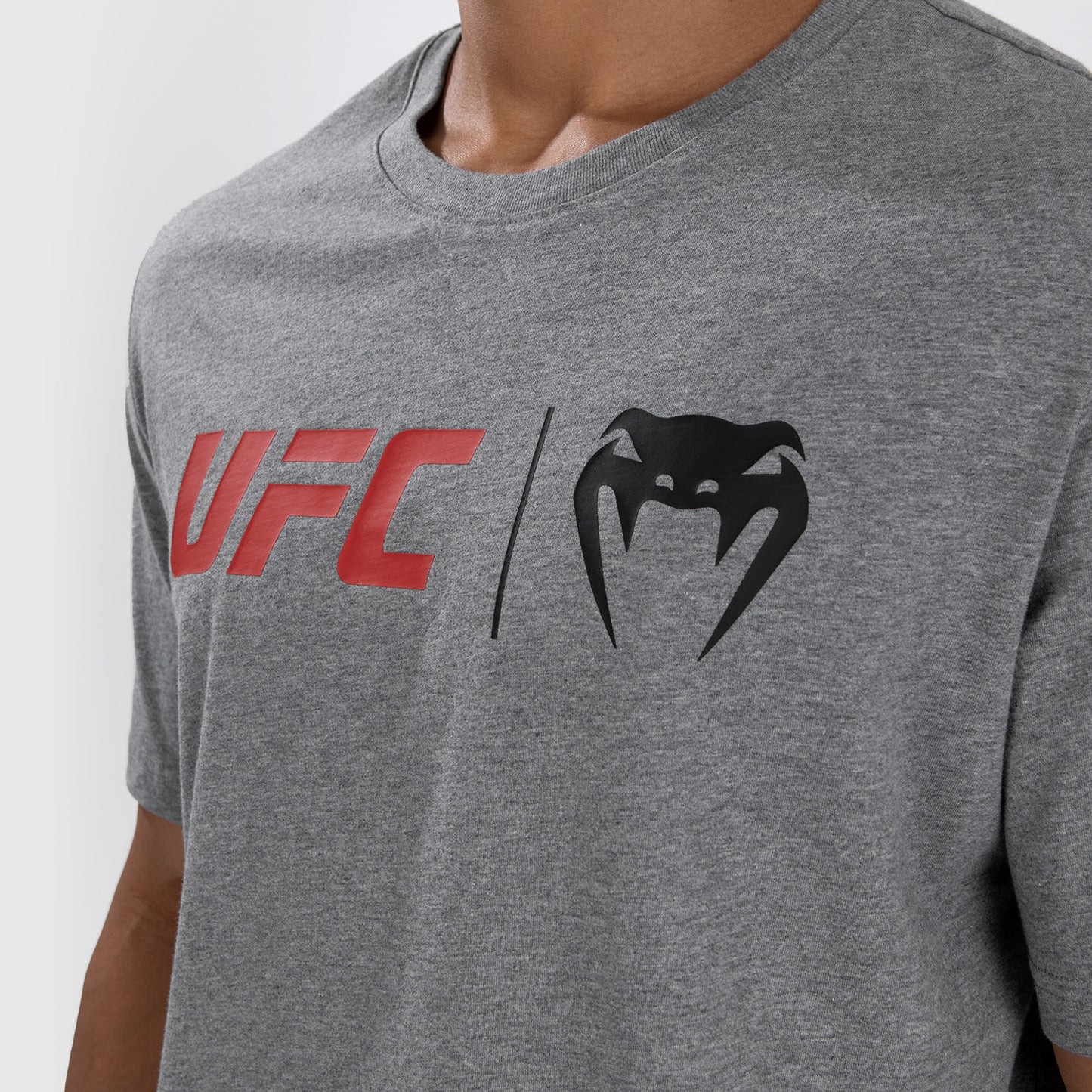 Футболка UFC Venum Classic - серый/красный