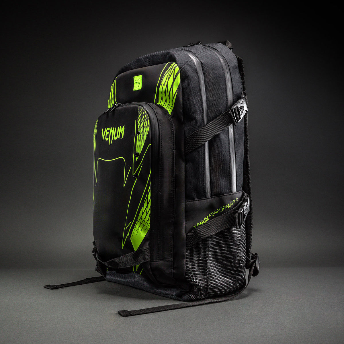Рюкзак (15-25 L) Venum Amazonia Reborn - Чёрный/Зелёный