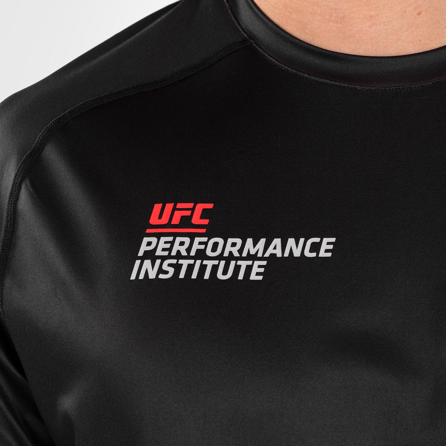 UFC Venum Performance Institute 2.0  Мужская футболка Dry-Tech - черный/красный