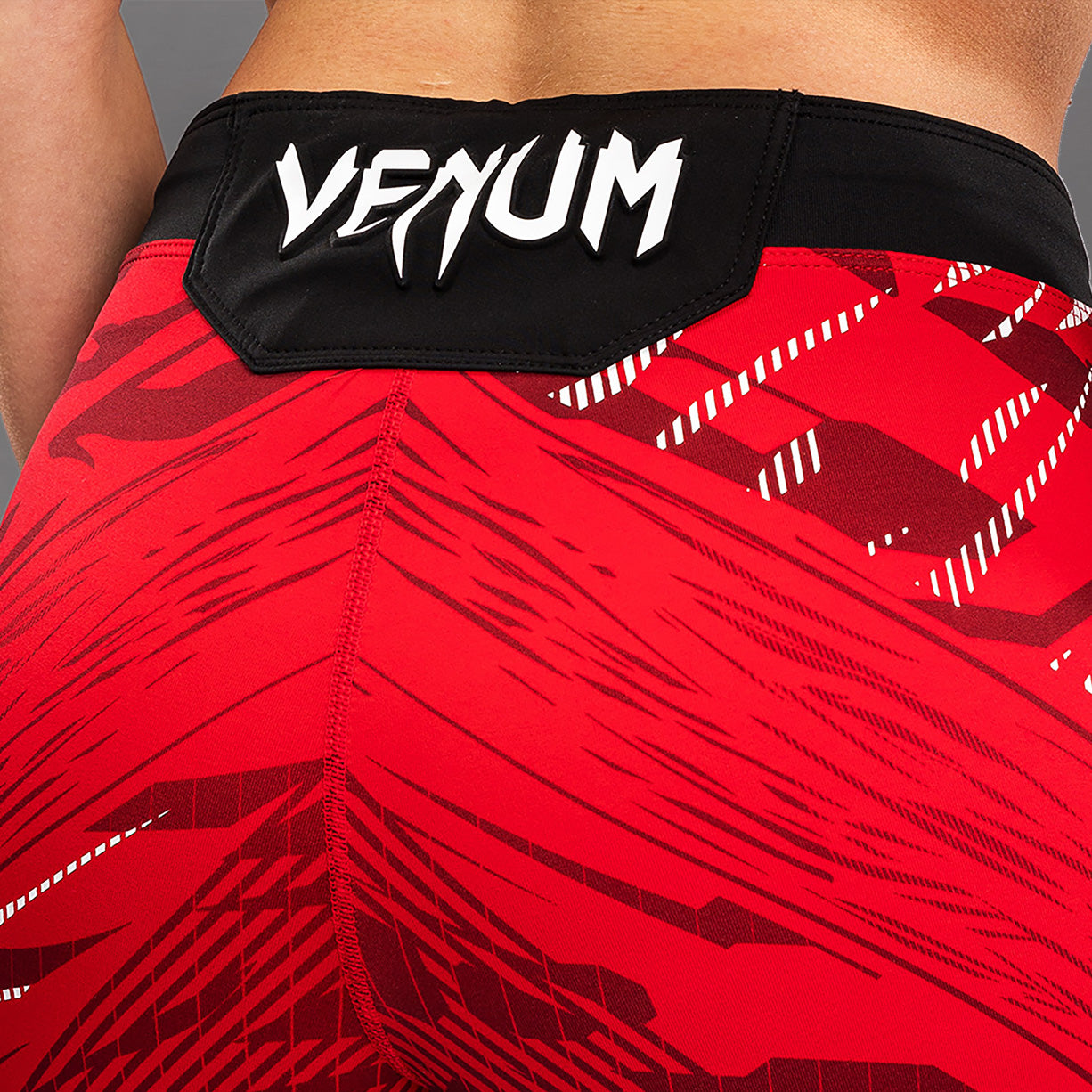 Шорты Vale Tudo UFC Fusion by Venum Authentic Fight Night для женщин - Короткий крой - Red