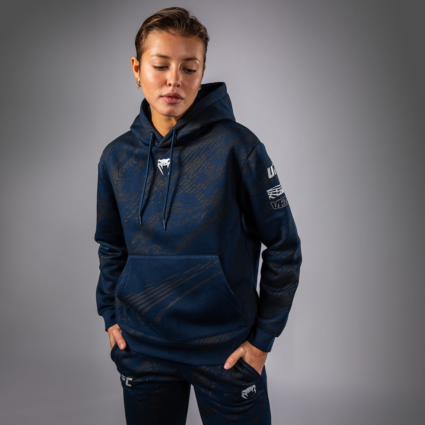 Толстовка UFC Fusion by Venum Fight Week с капюшоном для женщин - Oceanic Blue