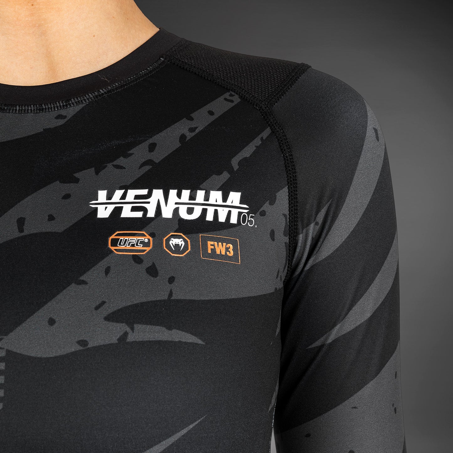 Длинный Рашгард Для Женщин UFC Adrenaline By Venum Fight Week - Urban Camo