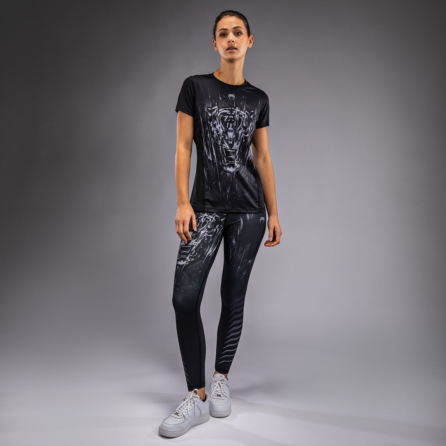 Футболка для женщин Venum Tiger Dry Tech - Черный / Серебряный