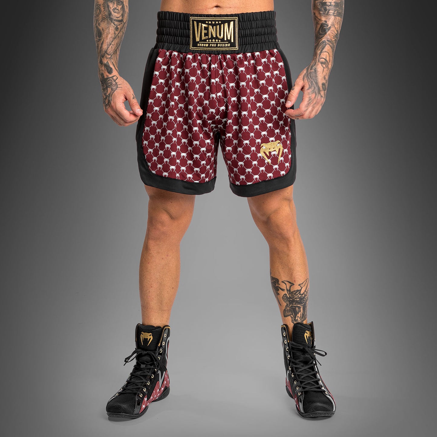 Venum Monogram Boxing Short - черный/бордовый