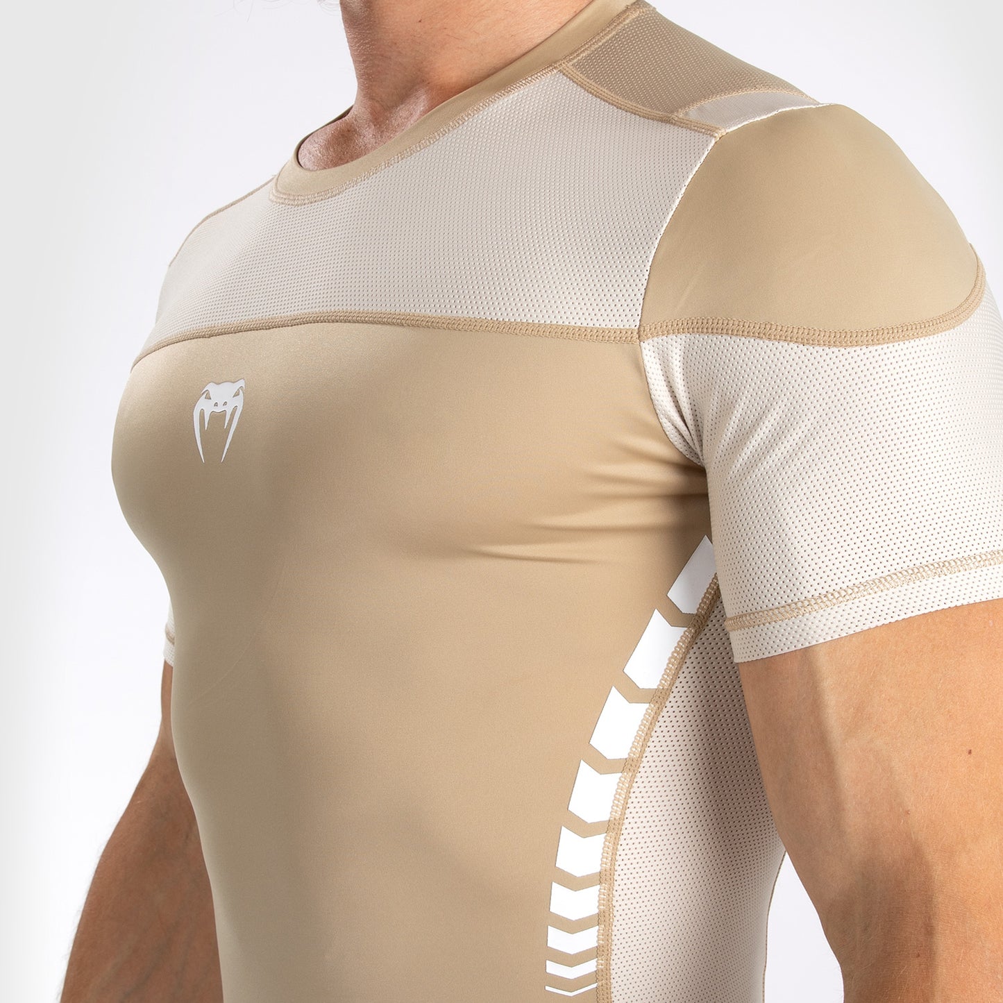 Venum Tempest Мужская Футболка С Коротким Рукавом Rashguard - Бежевый/Песочный