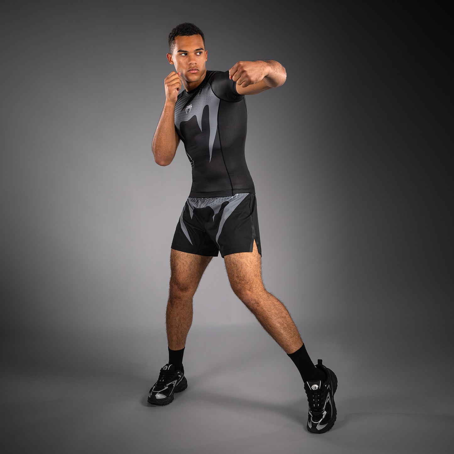 Рашгарды Venum No Gi - Чёрный/Серебристо-серый