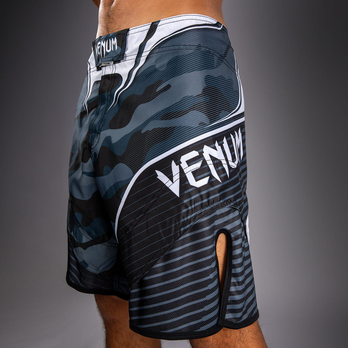 Файтшорты Venum Camo Hero - Тёмно-синий/Синий