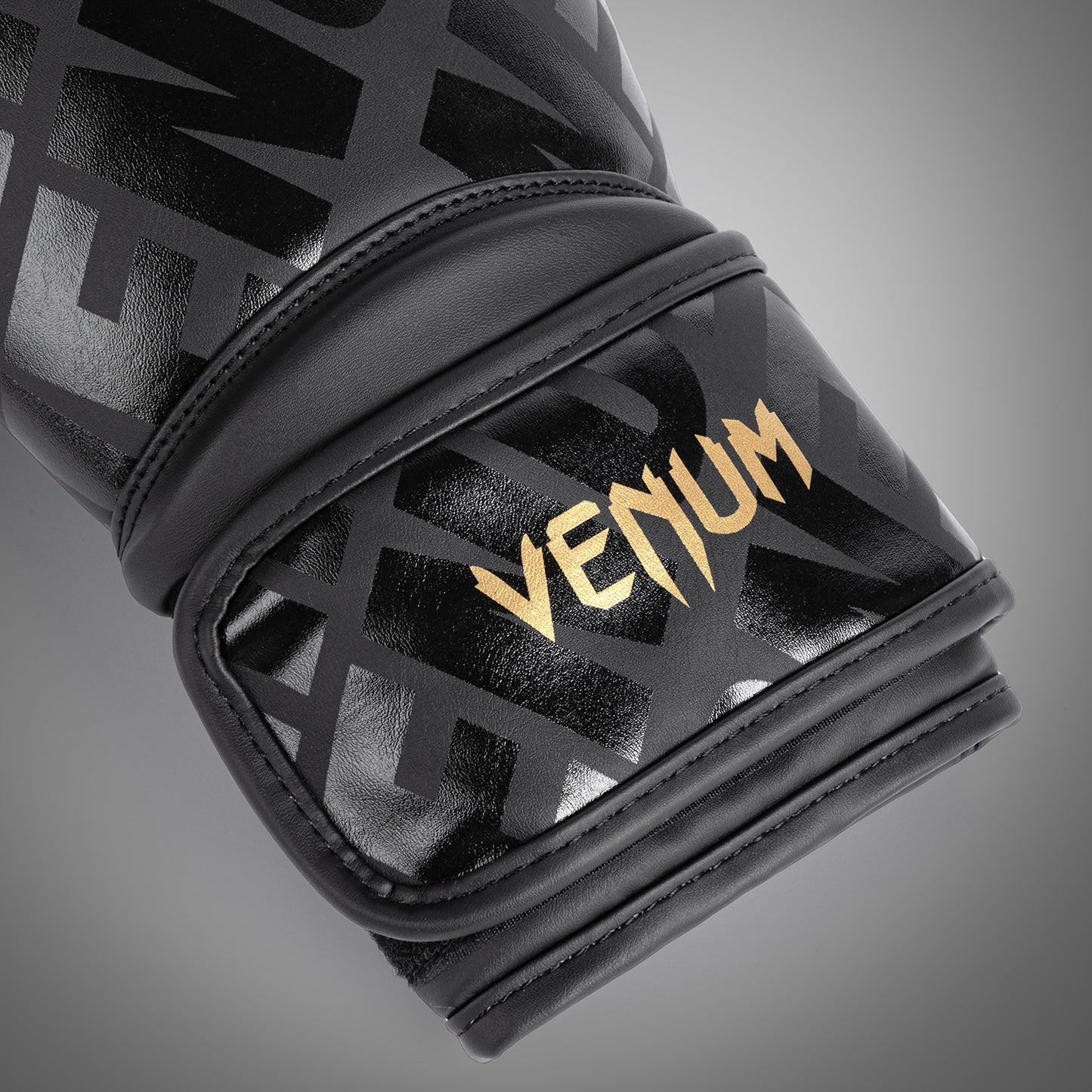 Боксерские перчатки Venum Contender 1.5 XT - Черный-Золотой