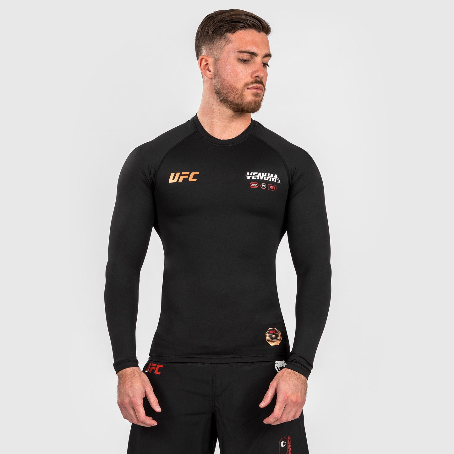 UFC Adrenaline by Venum Fight Week Рашгард с длинным рукавом для мужчин Performance - черный