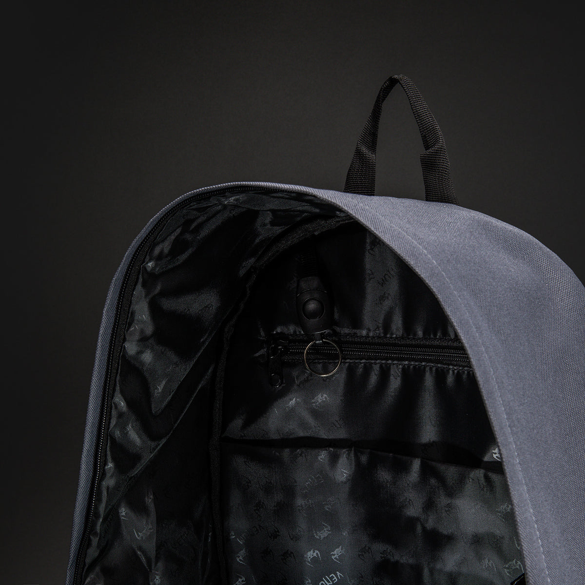 Рюкзак Venum Essential (24 л) - Серый/Черный