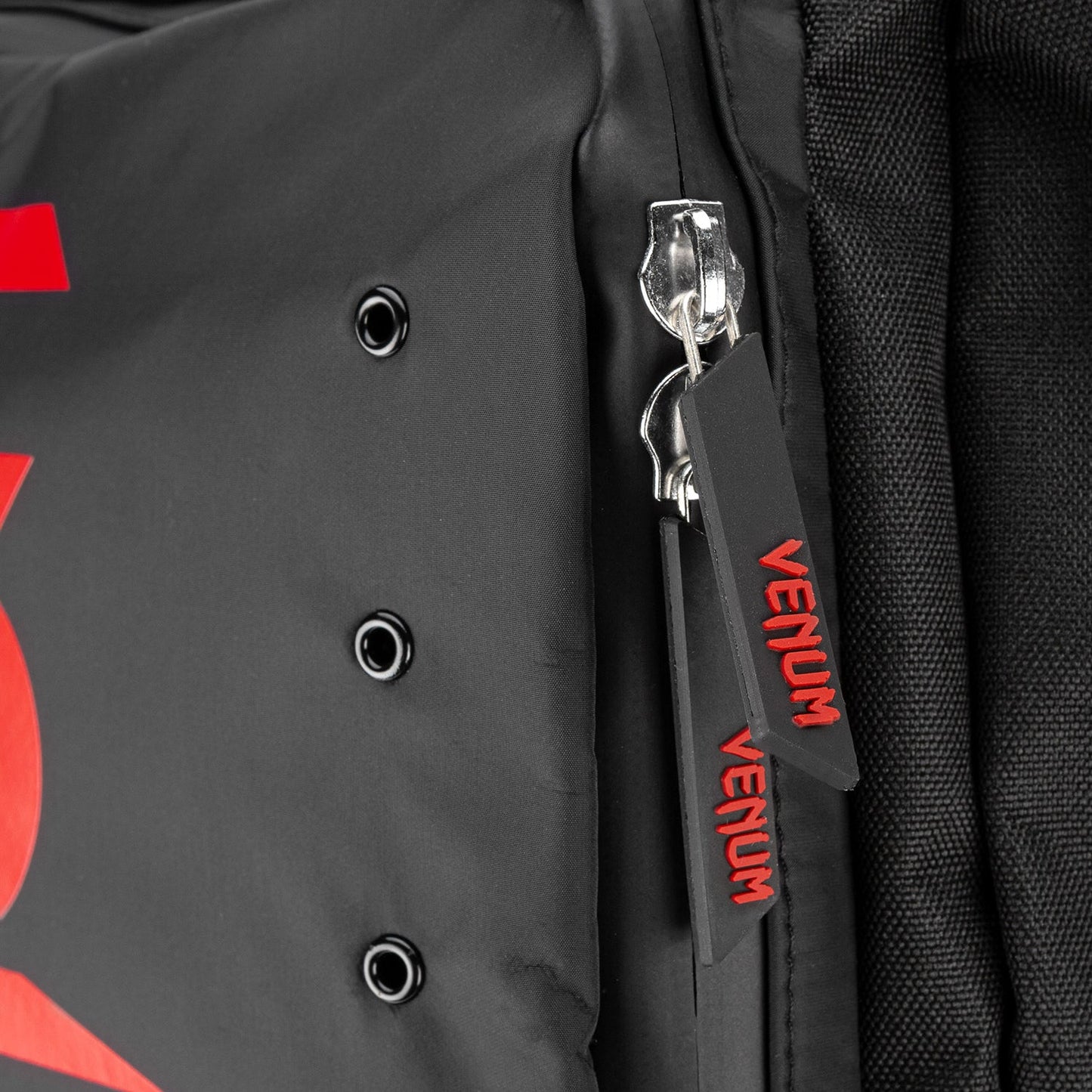 Рюкзак Venum Challenger Xtrem Evo (50-63л) – Чёрный/Красный